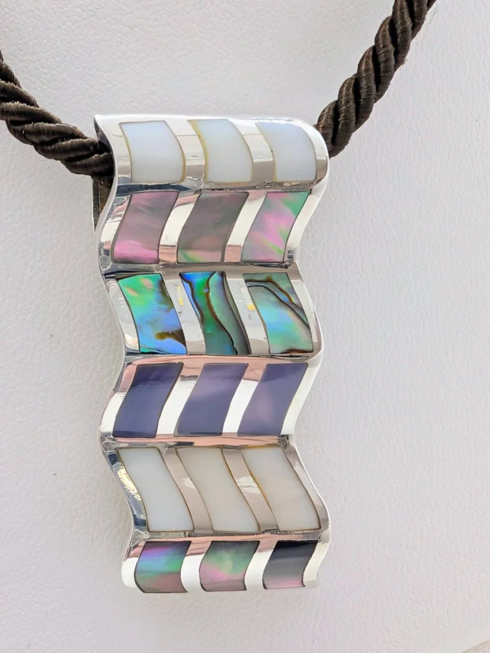 HOST PICK!! NEW Mother of Pearl and Abalone Geometric Pendant Necklace - Picture 1 of 8
